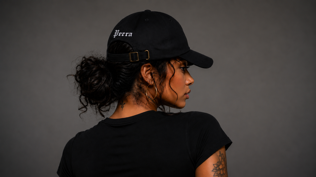 Perra Hat II